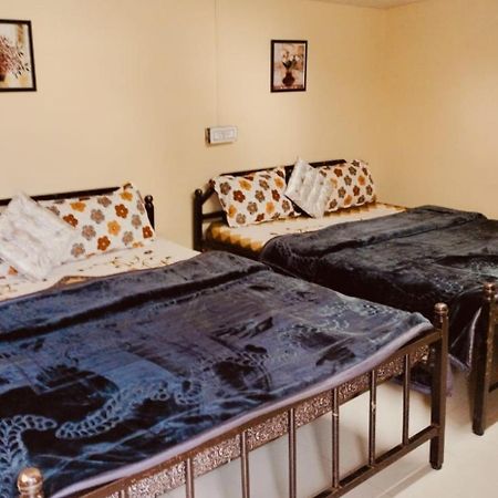 Hrs Budget Rooms 우티 외부 사진