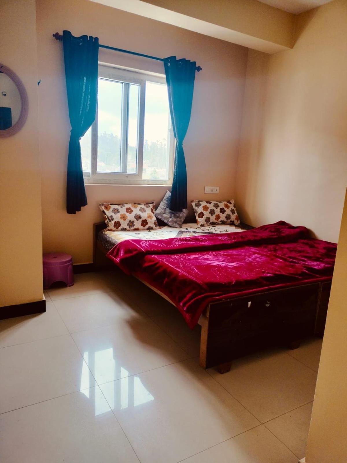 Hrs Budget Rooms 우티 외부 사진